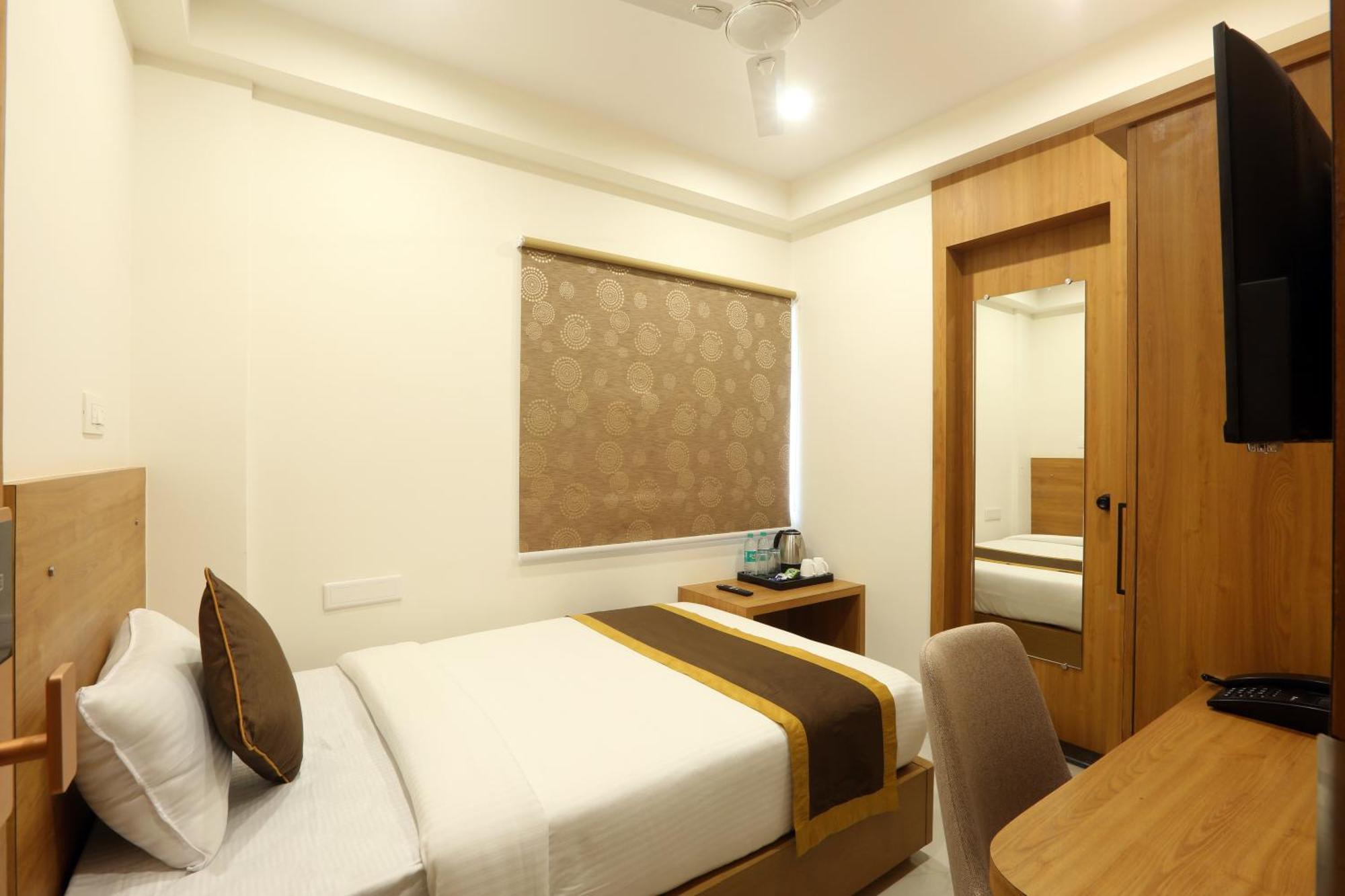 Hotel Sterling Plaza- Bangalore International Airport Dod Jala エクステリア 写真